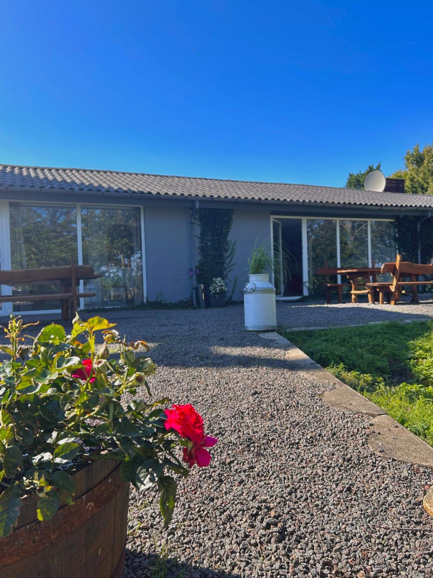 Apartamenty Molle Akirkeby Luaran gambar