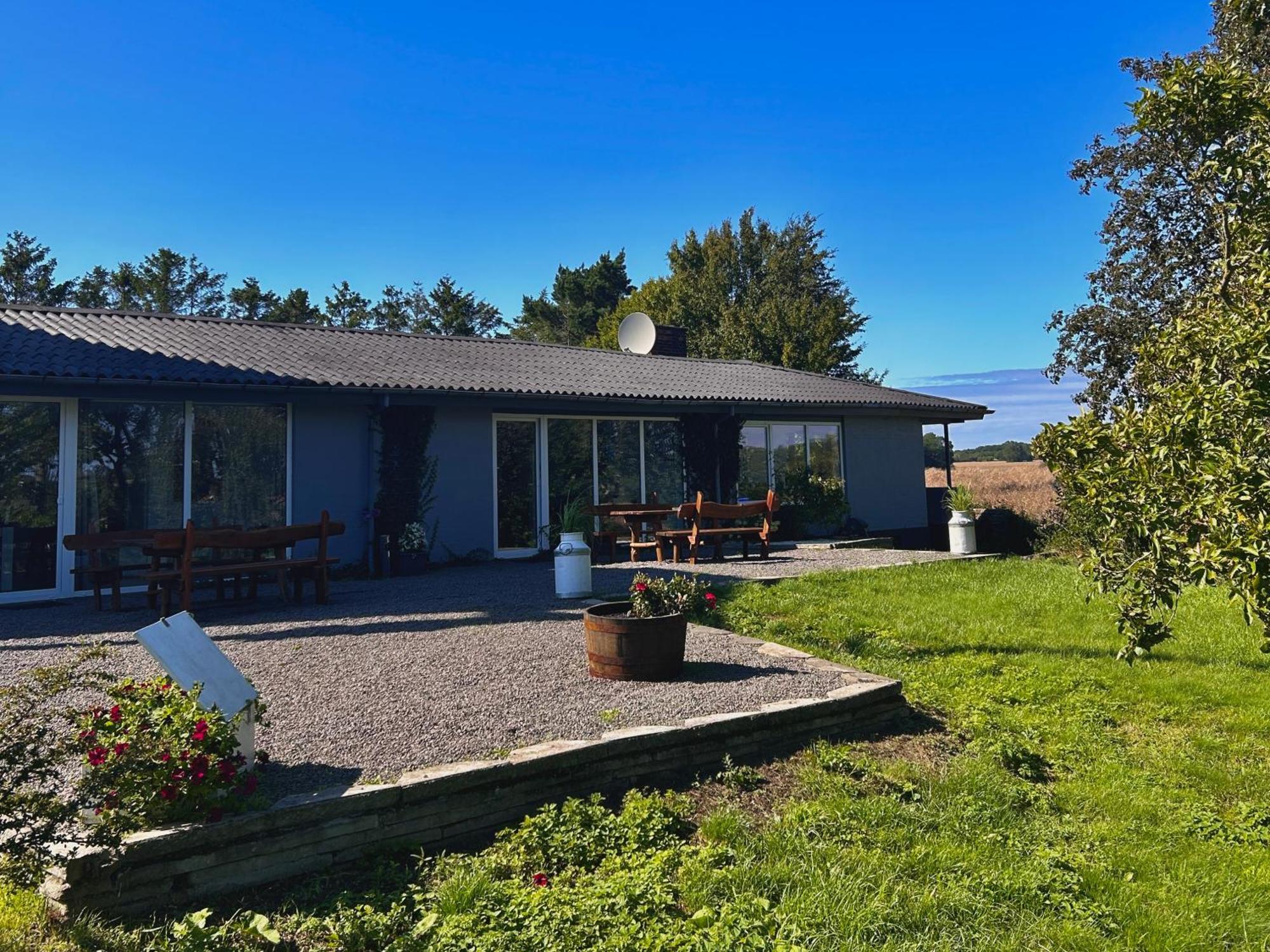 Apartamenty Molle Akirkeby Luaran gambar