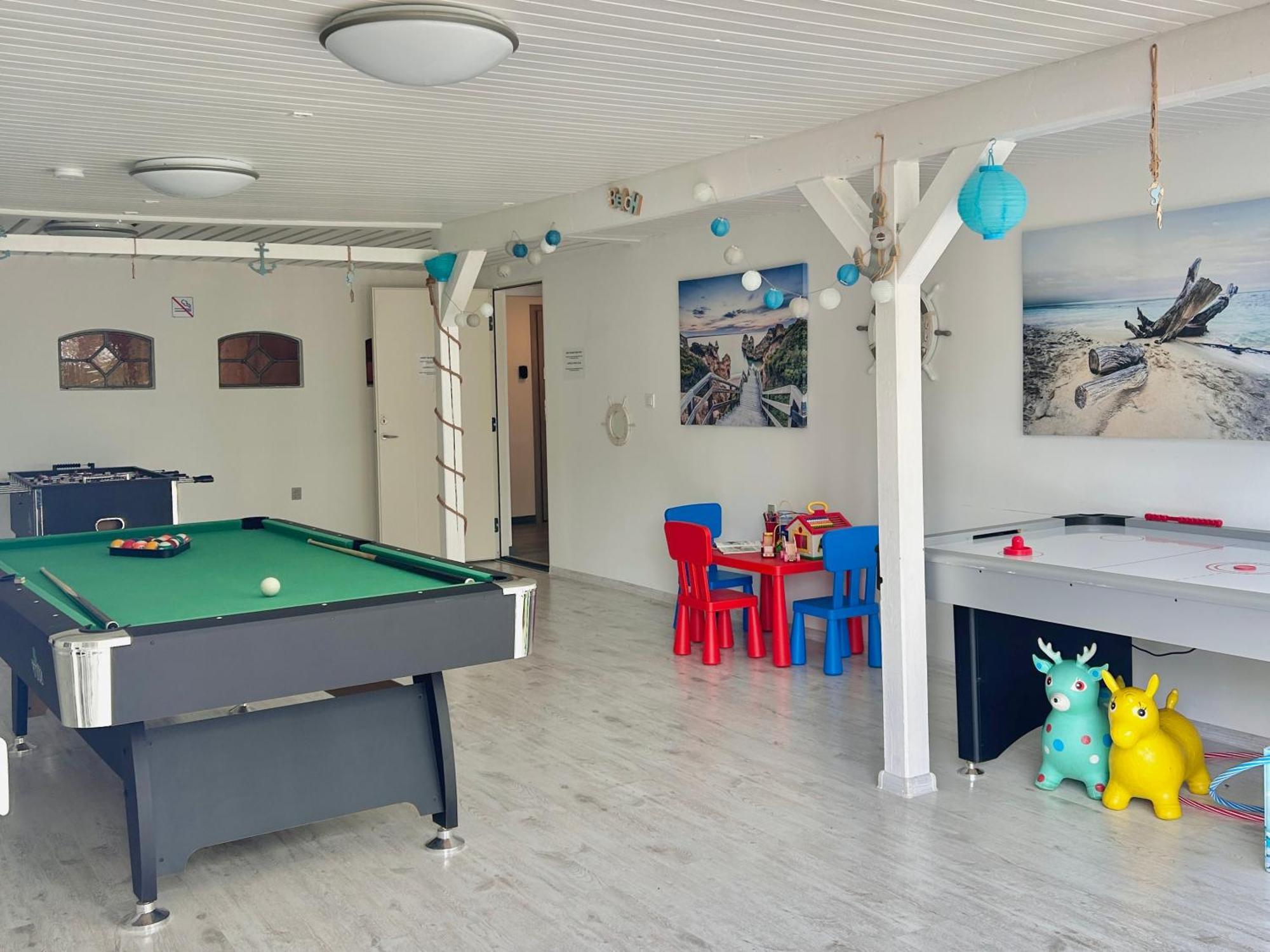 Apartamenty Molle Akirkeby Luaran gambar